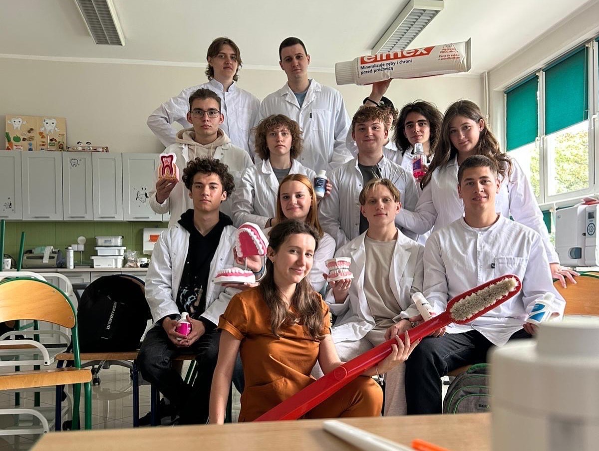 CE9EBD28-1D7E-4A4C-A75B-3539B4B051B0