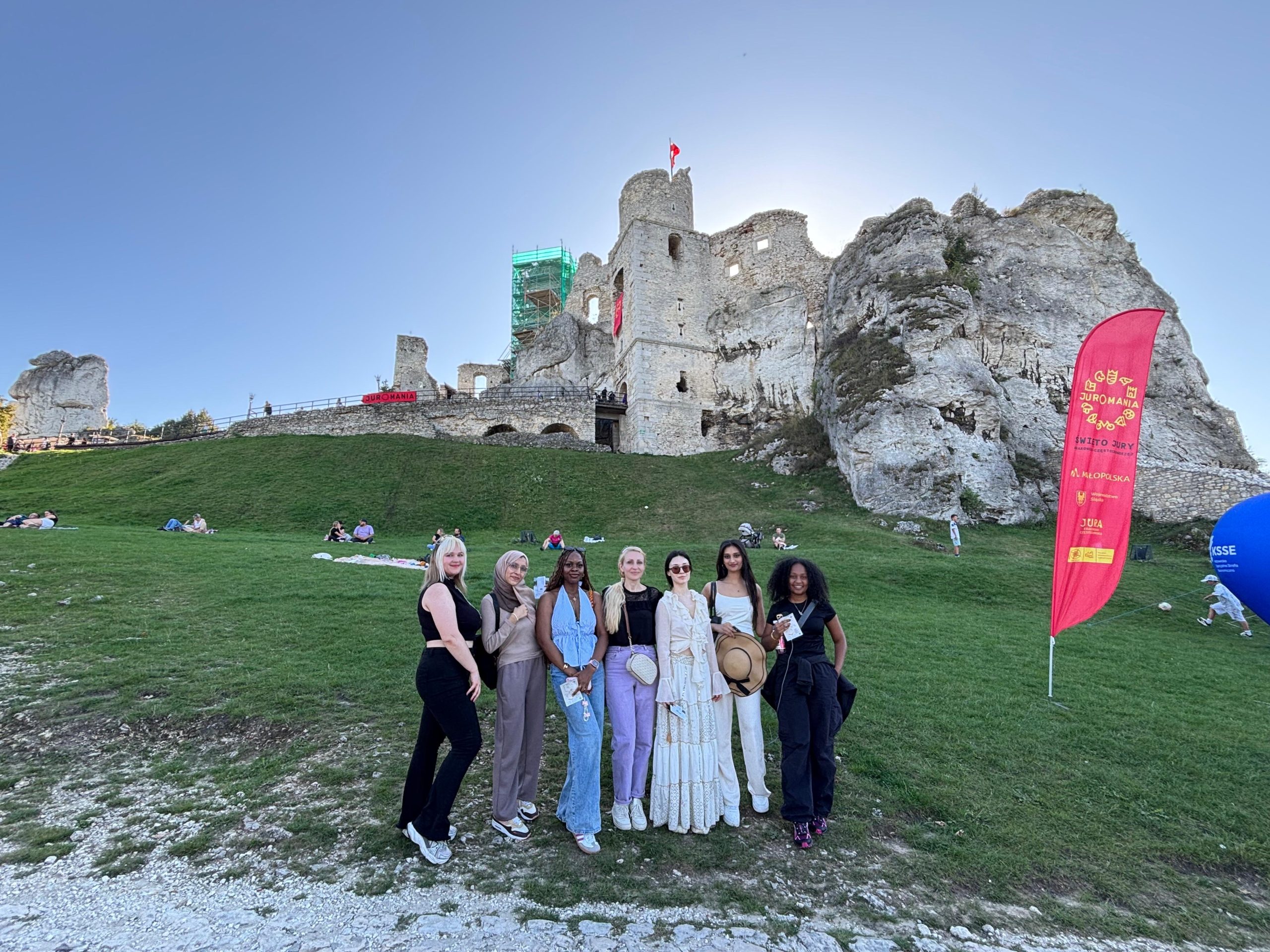 0808f22b-f34e-4c52-b23d-77f43e7a042b