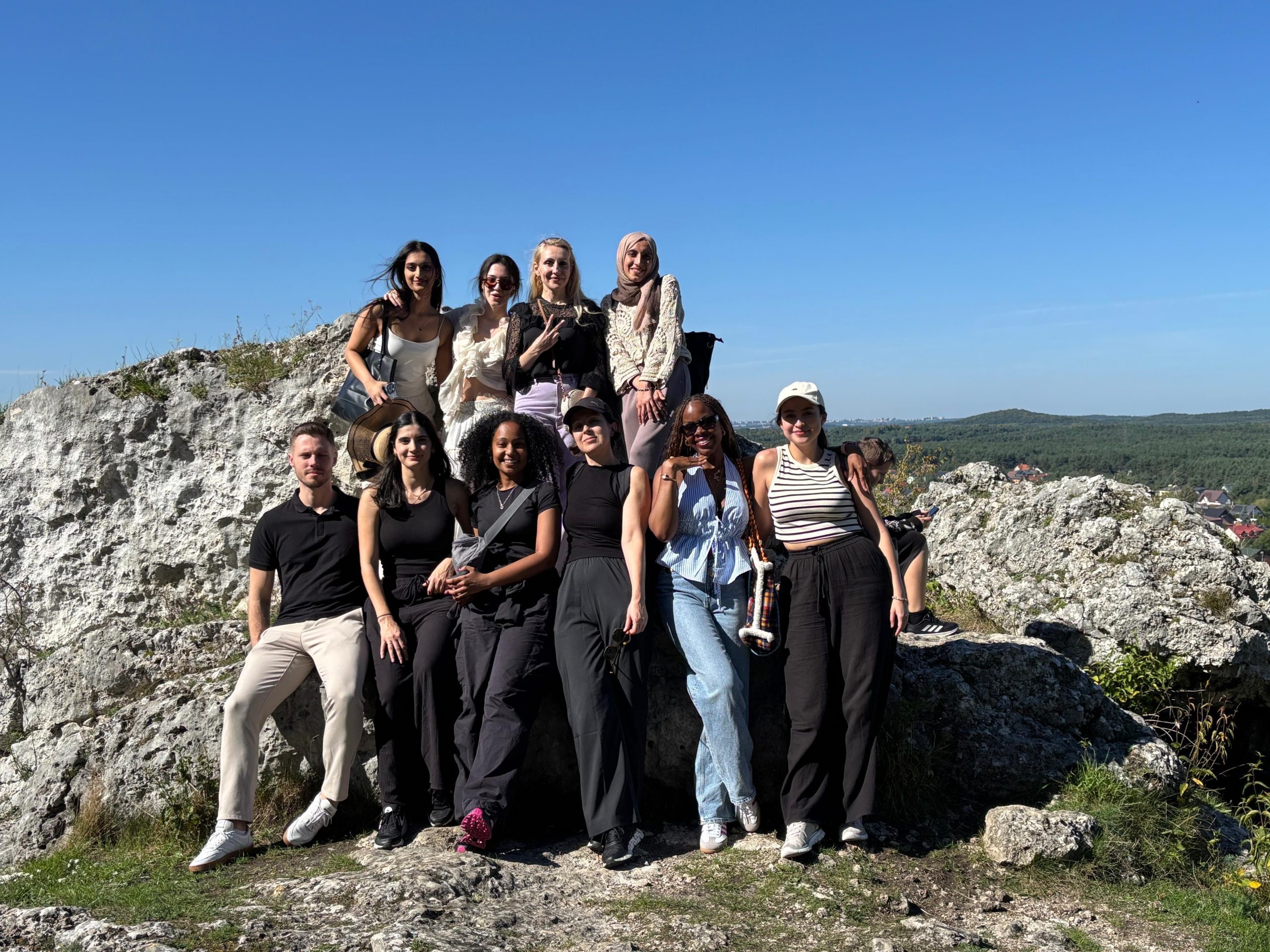 eb3efe44-46f9-42fc-b05a-e78d53ec0642