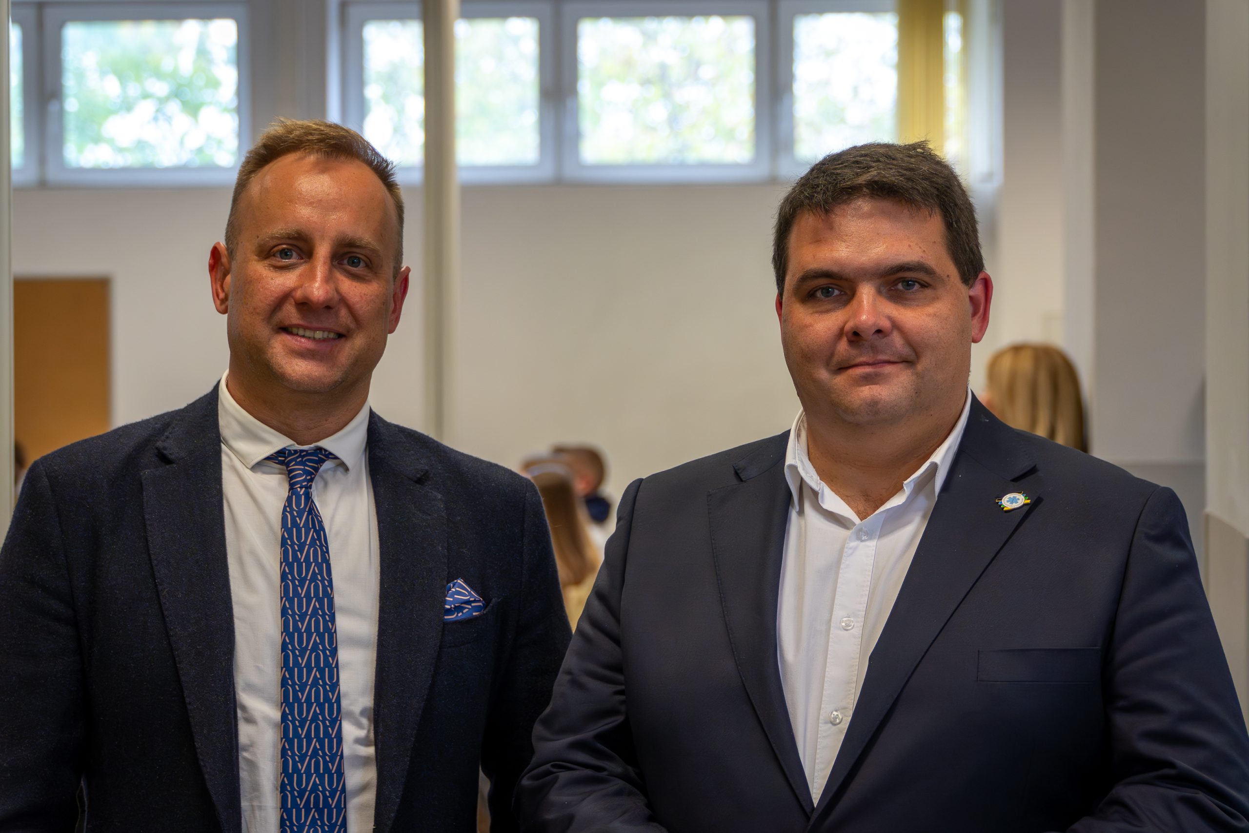 KMU WHITE COAT 2025-30