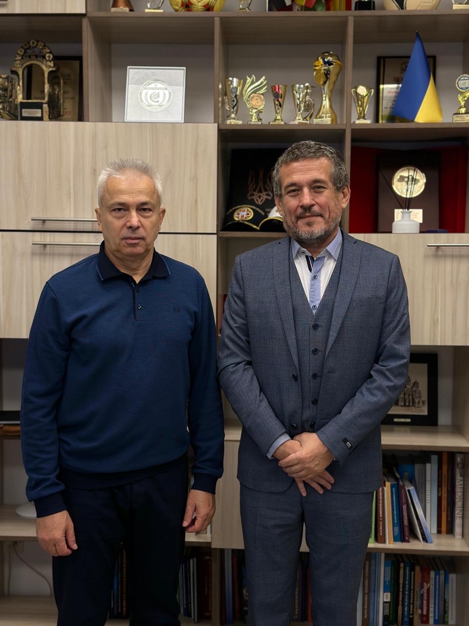 e98bcc6e-7e74-490b-af3f-5df6657039b6